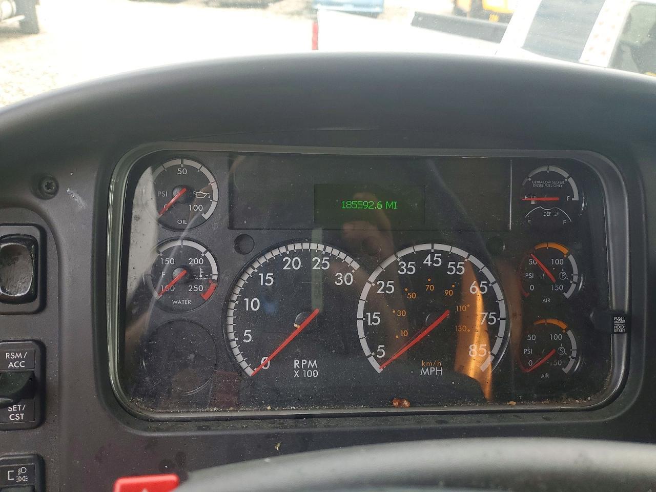 2021 Freightliner Business Class M2 Refrigerated BOX Truck