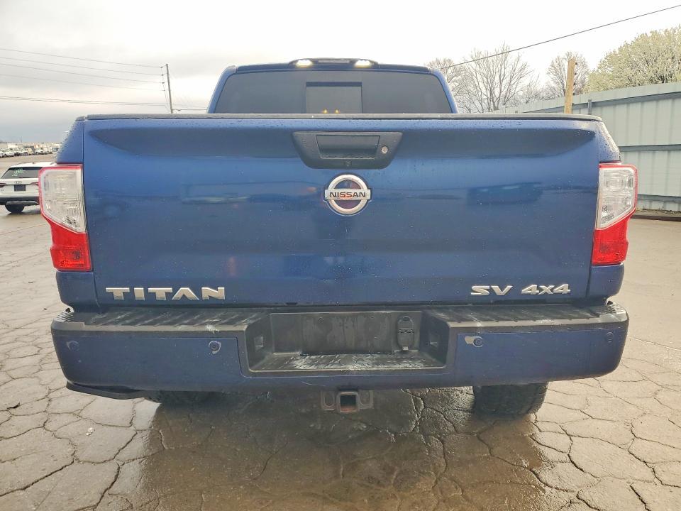 2020 Nissan Titan SV
