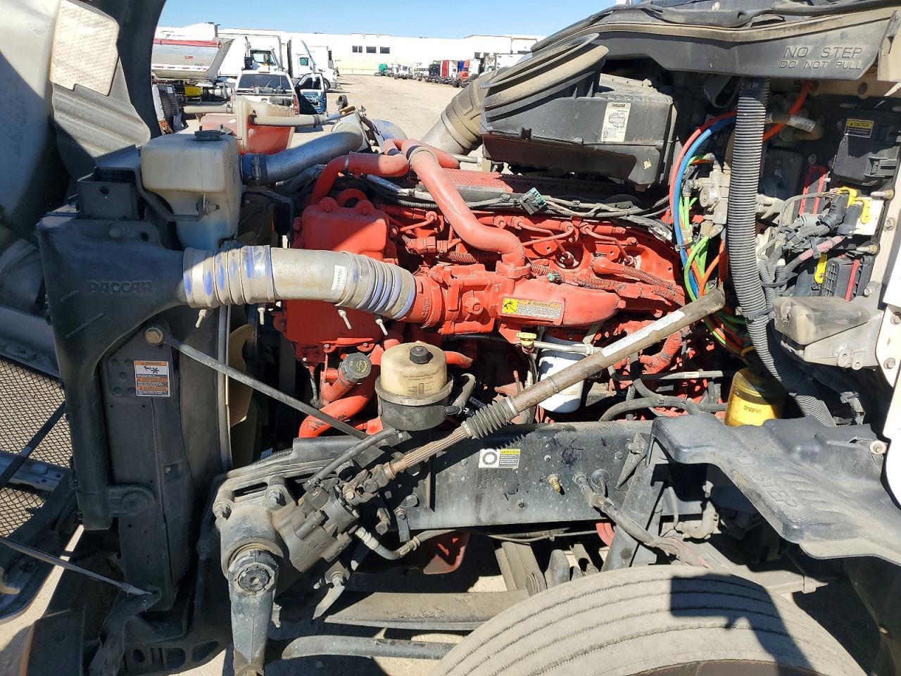 2017 Kenworth T680 Semi Truck