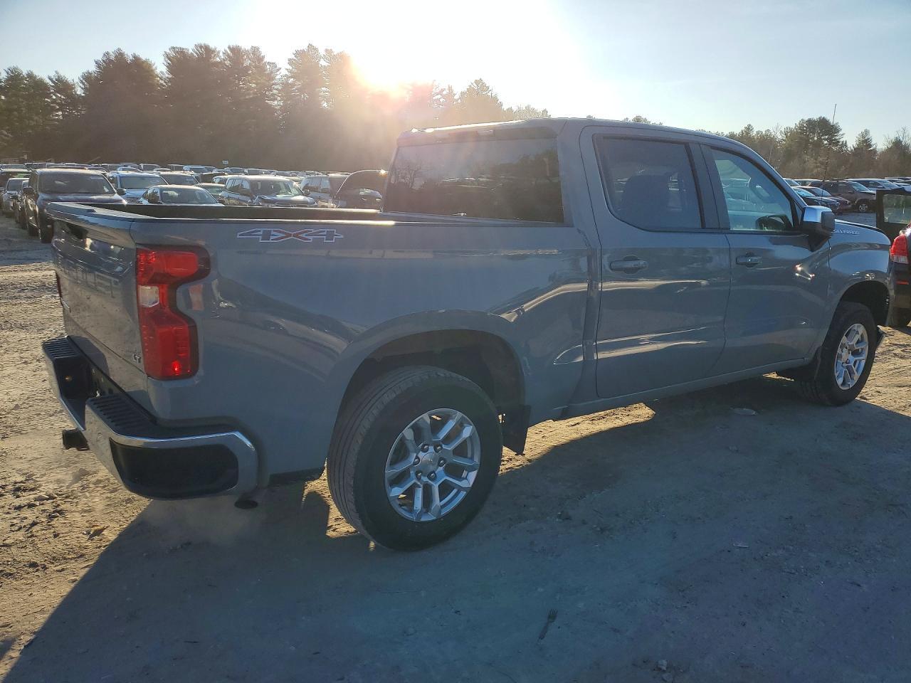 2024 Chevrolet Silverado K1500 LT-L