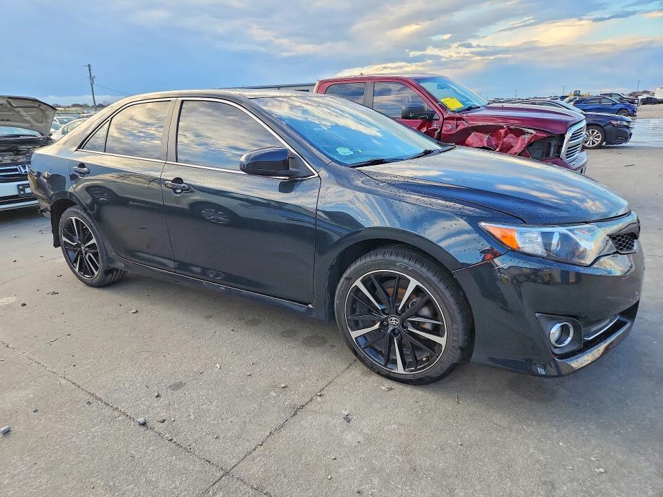 2014 Toyota Camry se Sport