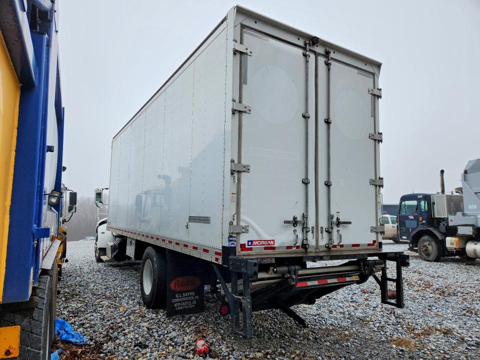 2022 Peterbilt 337 BOX Truck