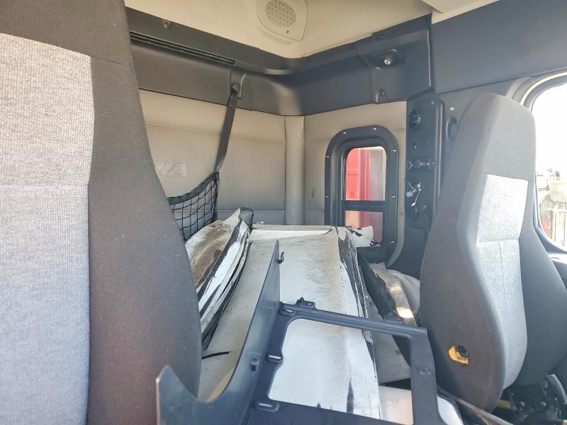 2022 Freightliner Cascadia 1-Semi Truck