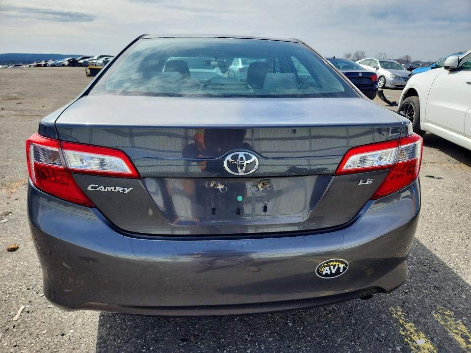 2012 Toyota Camry le