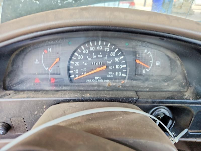 2000 Toyota Tacoma Base