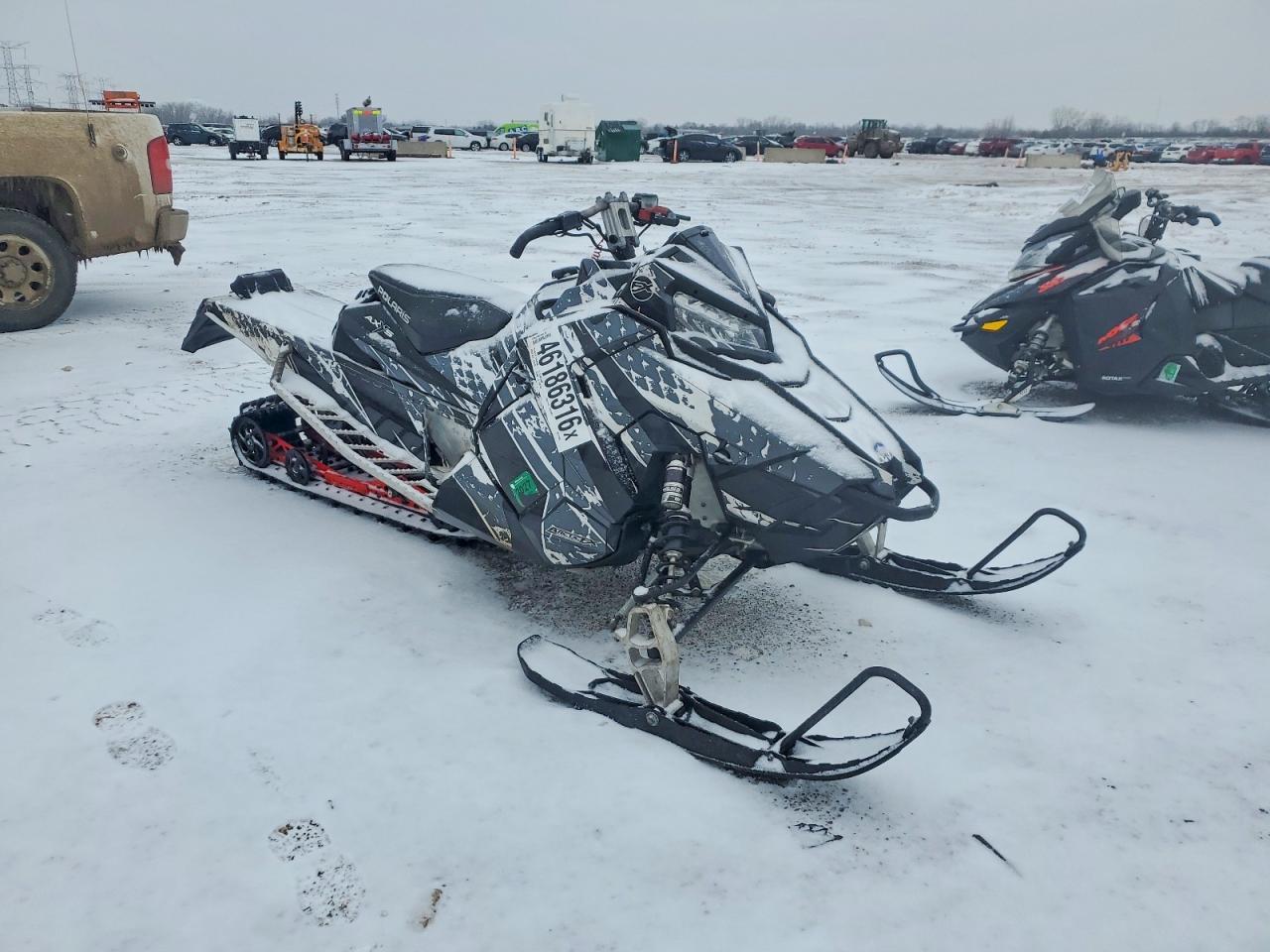 2017 Polaris Switchback Assault 8