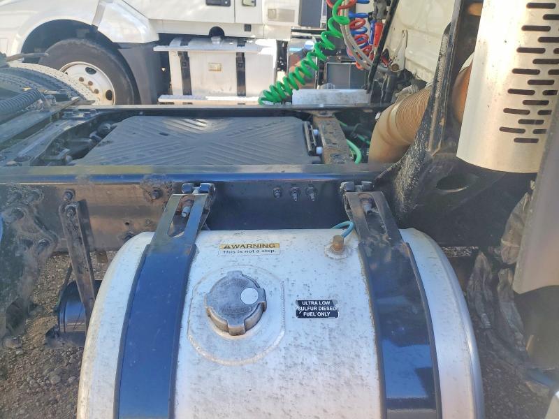 2016 Freightliner Cascadia 125 Semi Truck