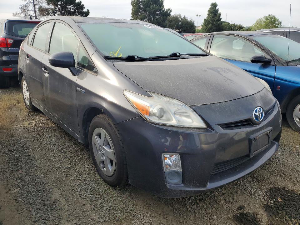 2010 Toyota Prius iii