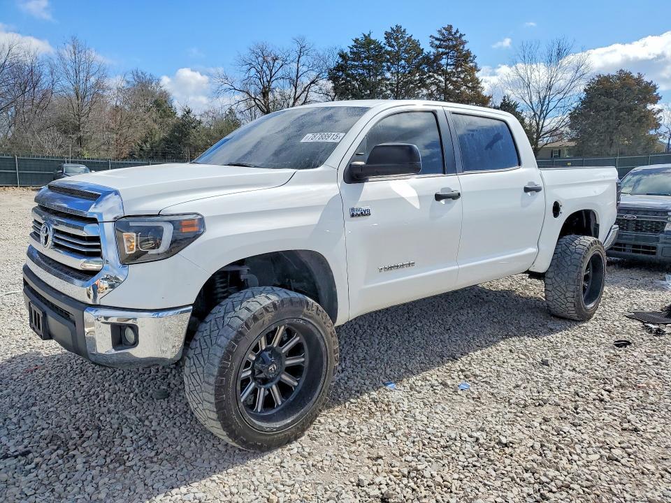 2017 Toyota Tundra SR5