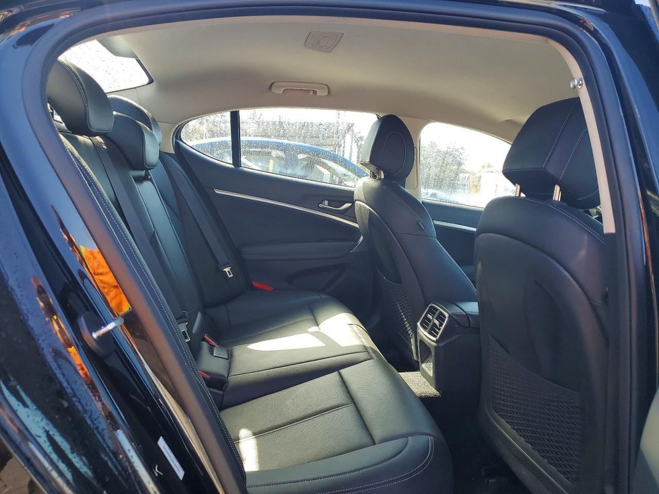 2025 Genesis G70 2.5t Standard