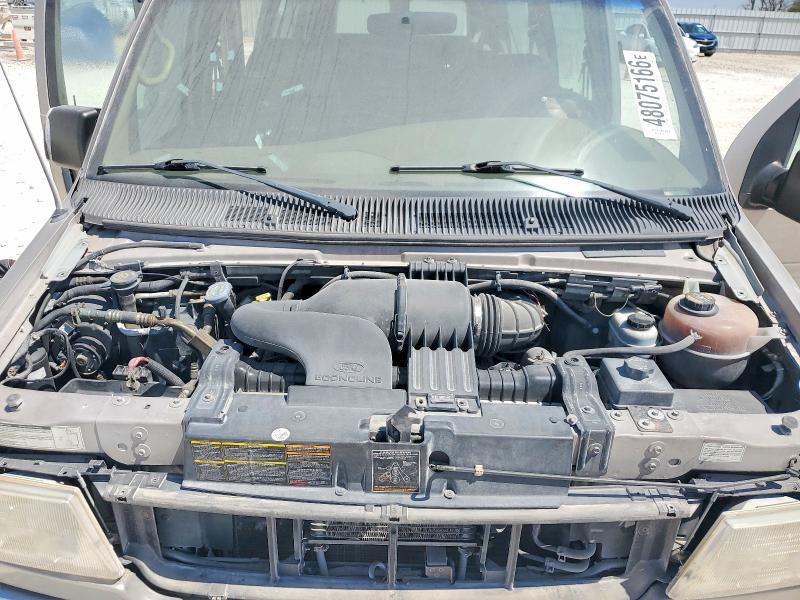 2001 Ford Econoline E350 Super Duty Wagon
