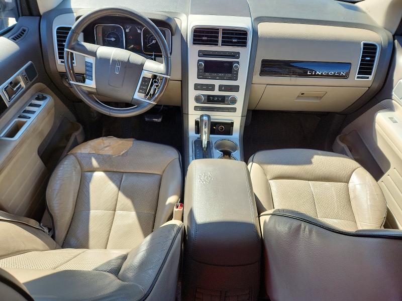 2009 Lincoln Townhouse MKX
