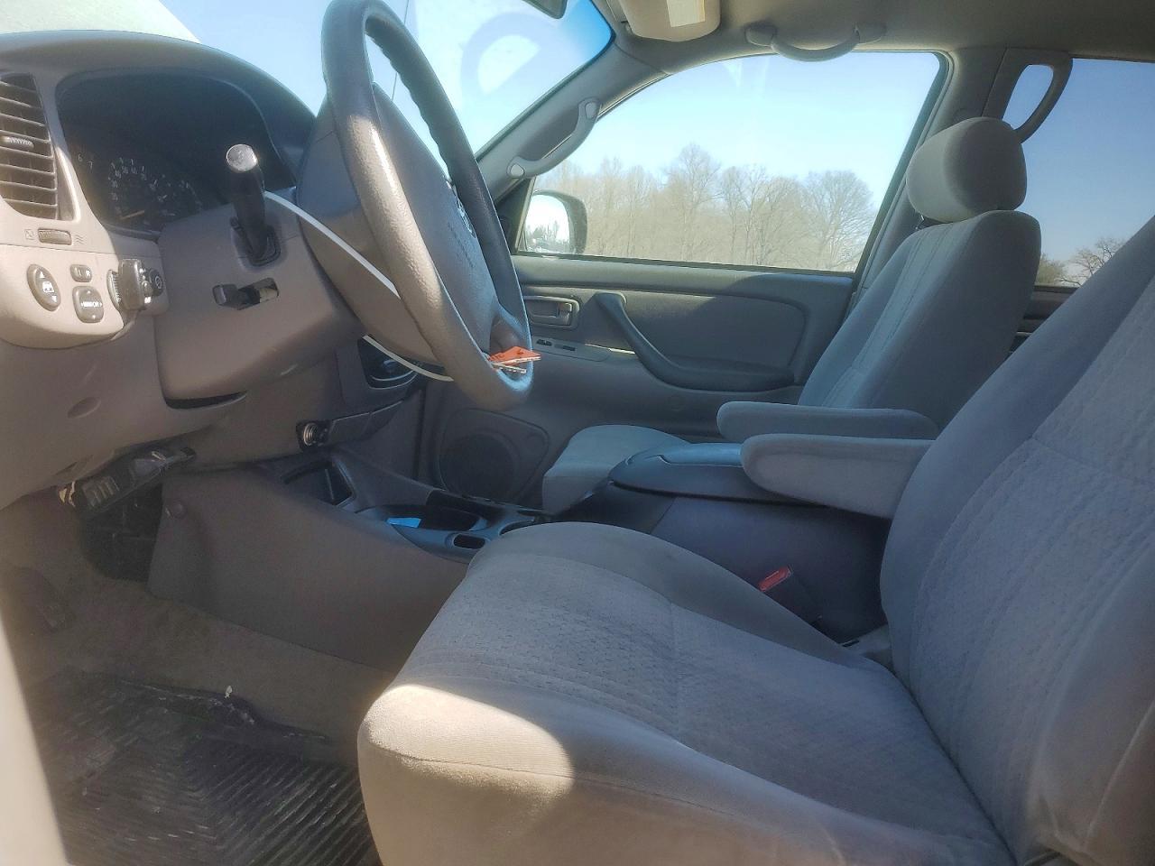 2004 Toyota Tundra SR5