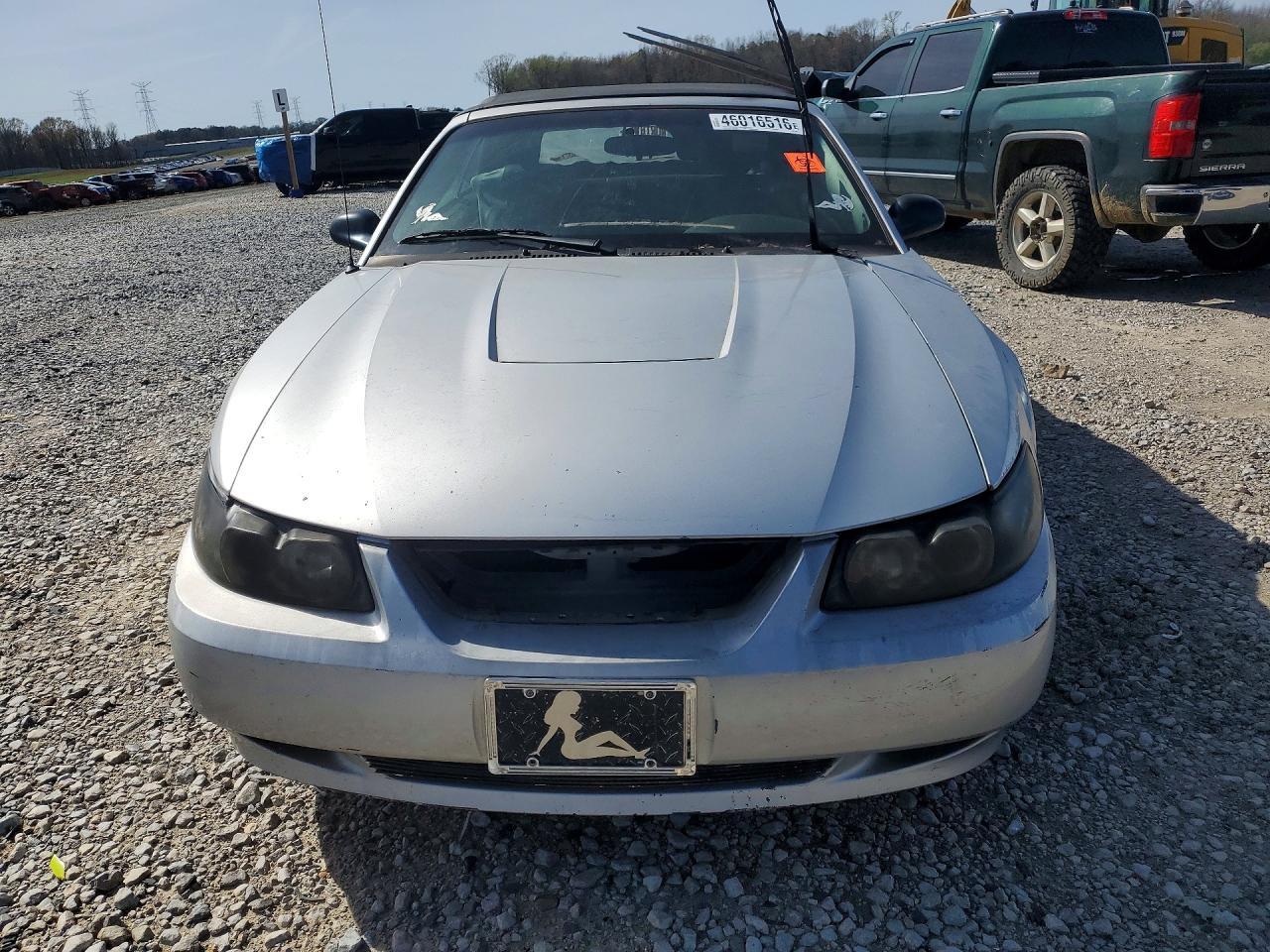 2003 Ford Mustang