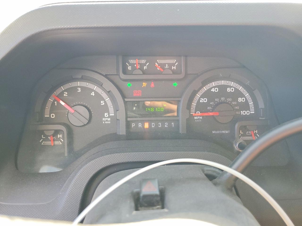 2009 Ford E350 BOX Truck
