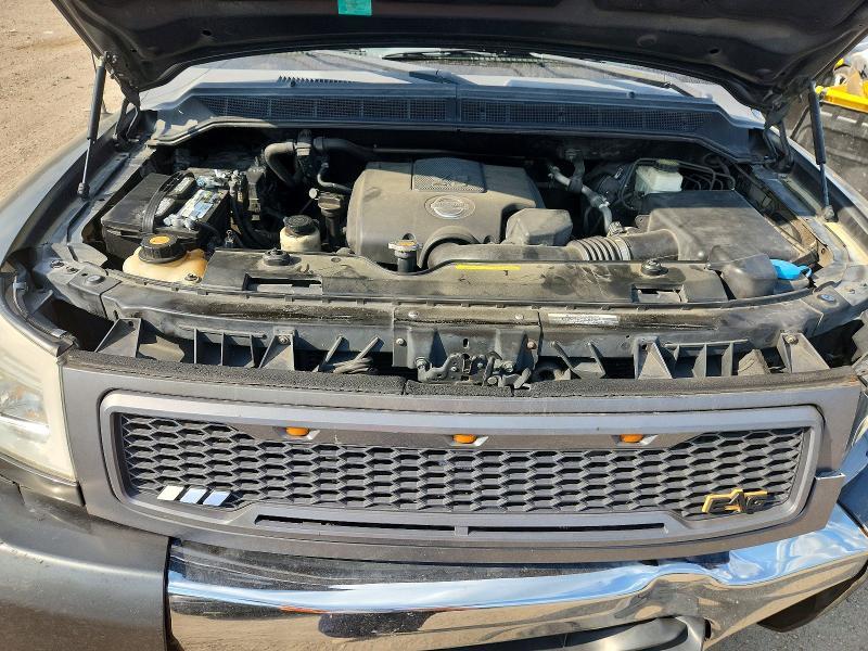 2011 Nissan Titan SV