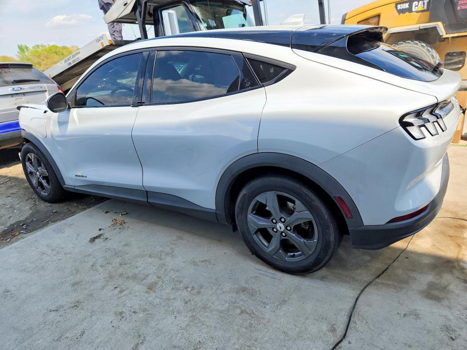 2022 Ford Mustang Mach-e Select