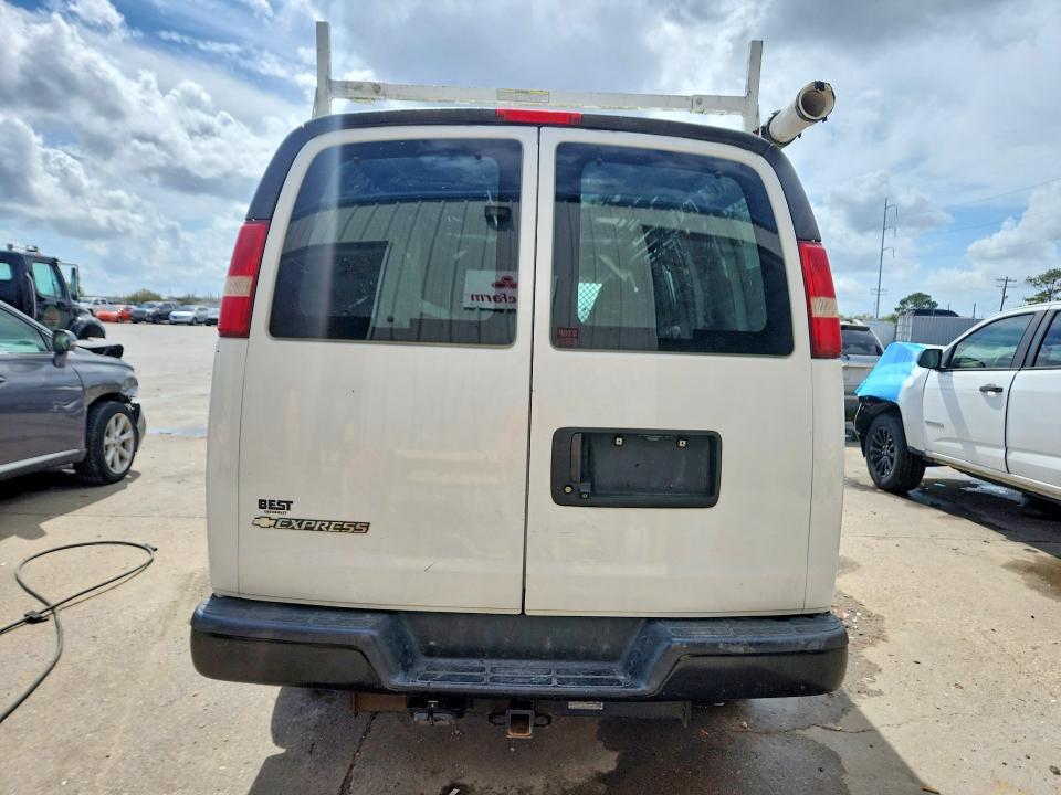 2017 Chev Express G2500