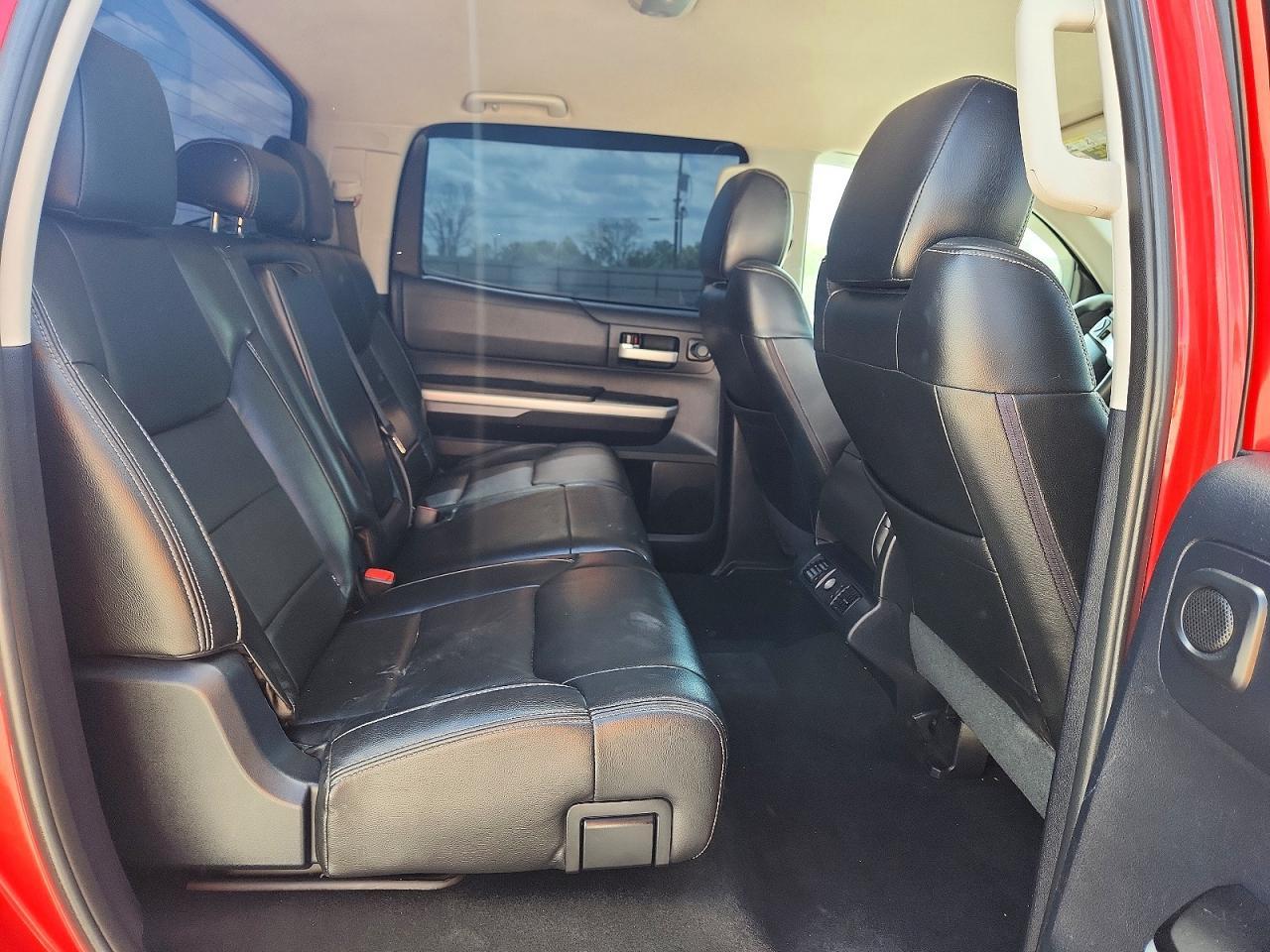 2015 Toyota Tundra SR5