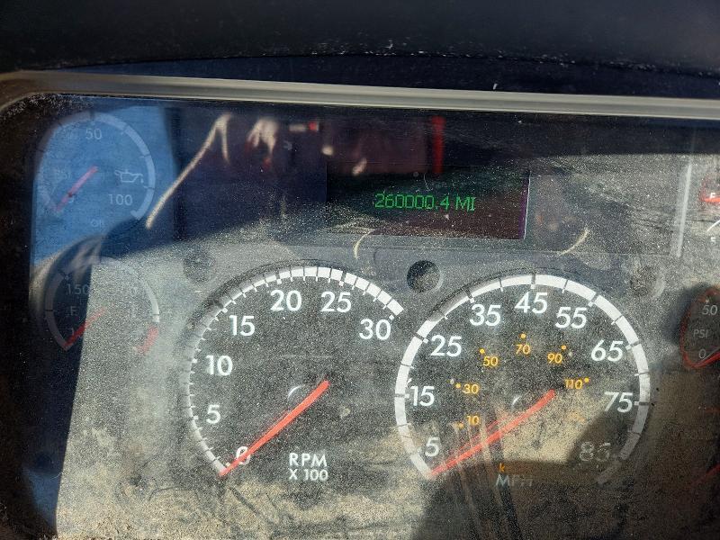 2016 Freightliner Business Class M2 Semi Truck