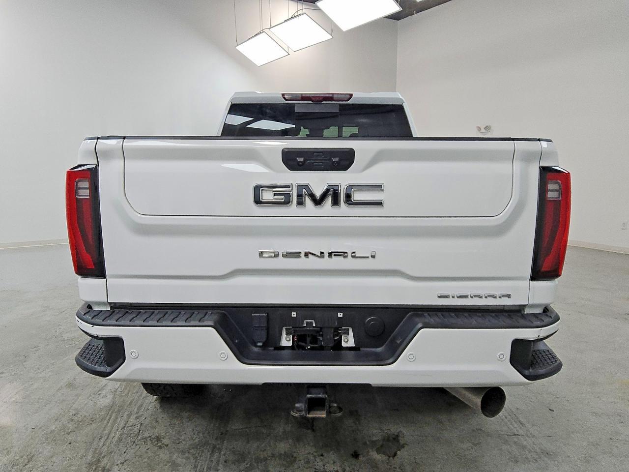 2024 GMC Sierra K2500 Denali Ultimate