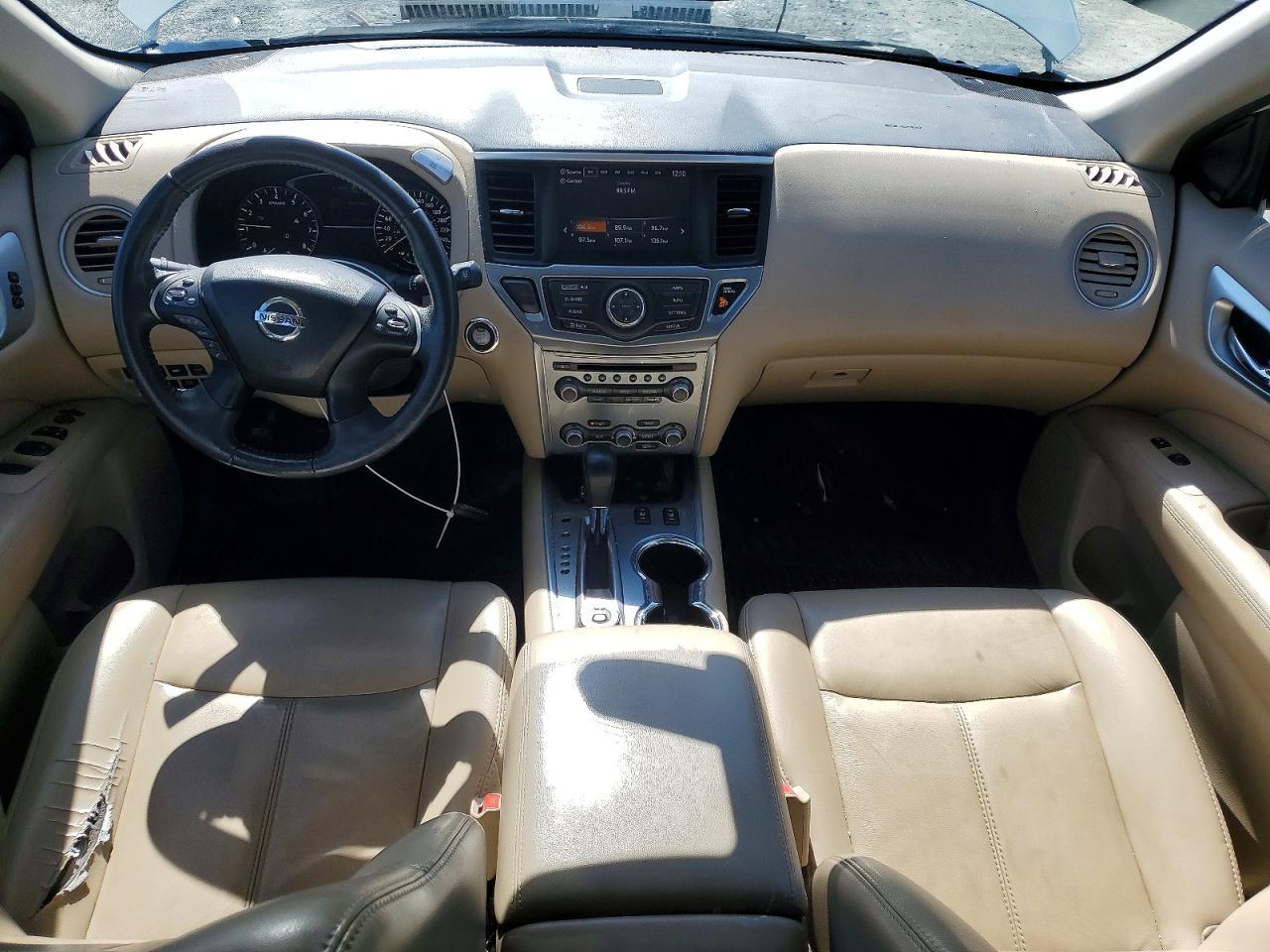 2017 Nissan Pathfinder s
