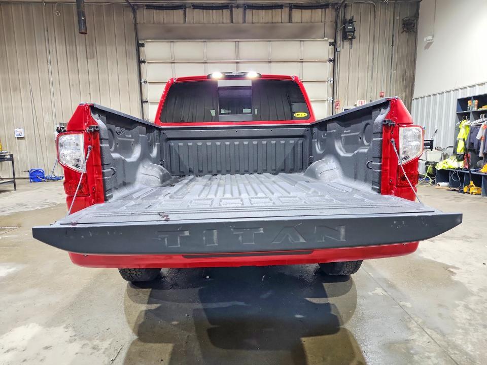 2020 Nissan Titan SV