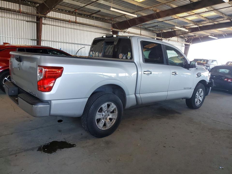 2017 Nissan Titan SV