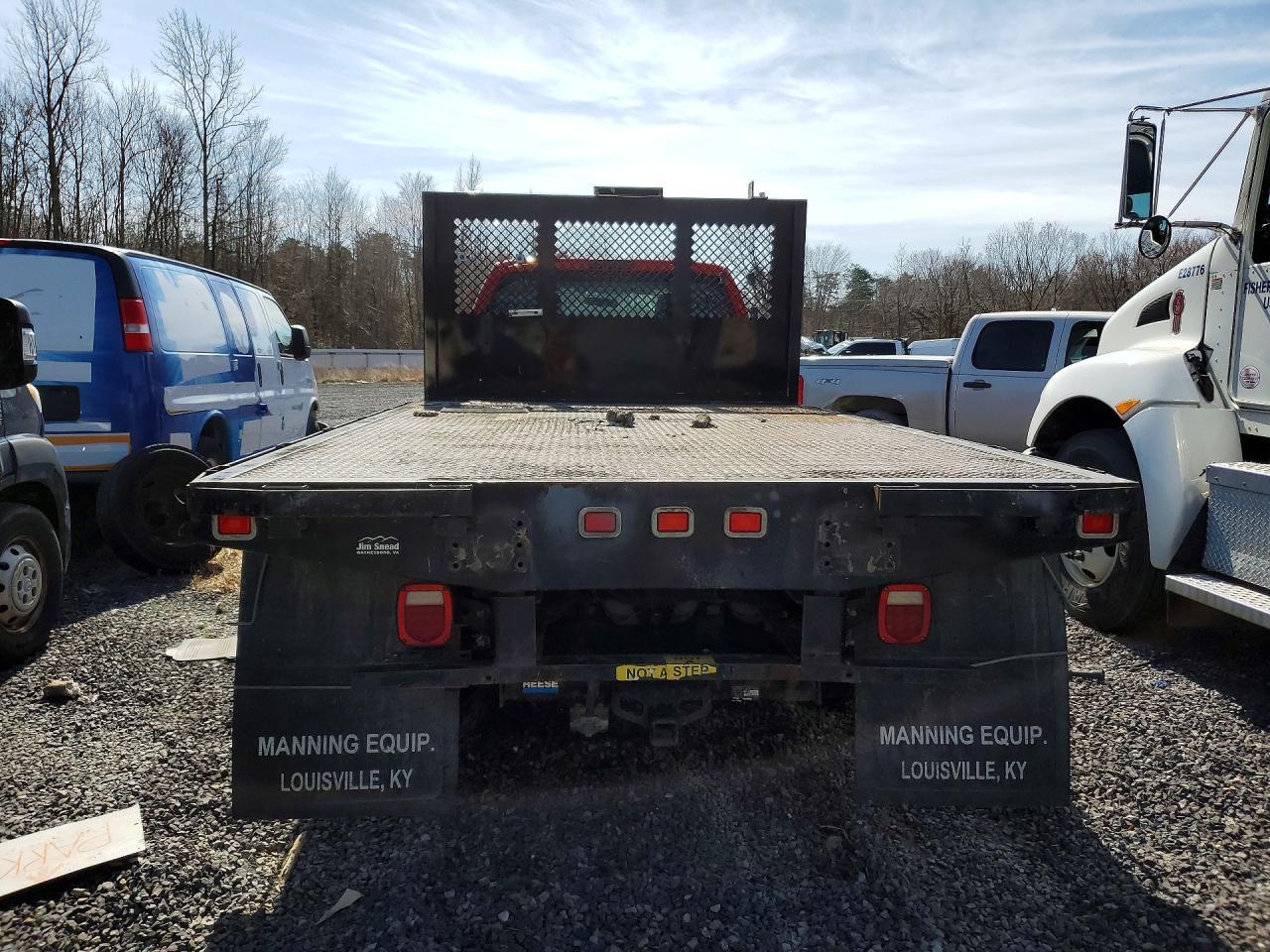2016 Ford F450 Super Duty Flatbed Truck