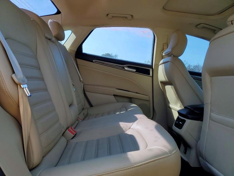 2016 Ford Fusion se Hybrid