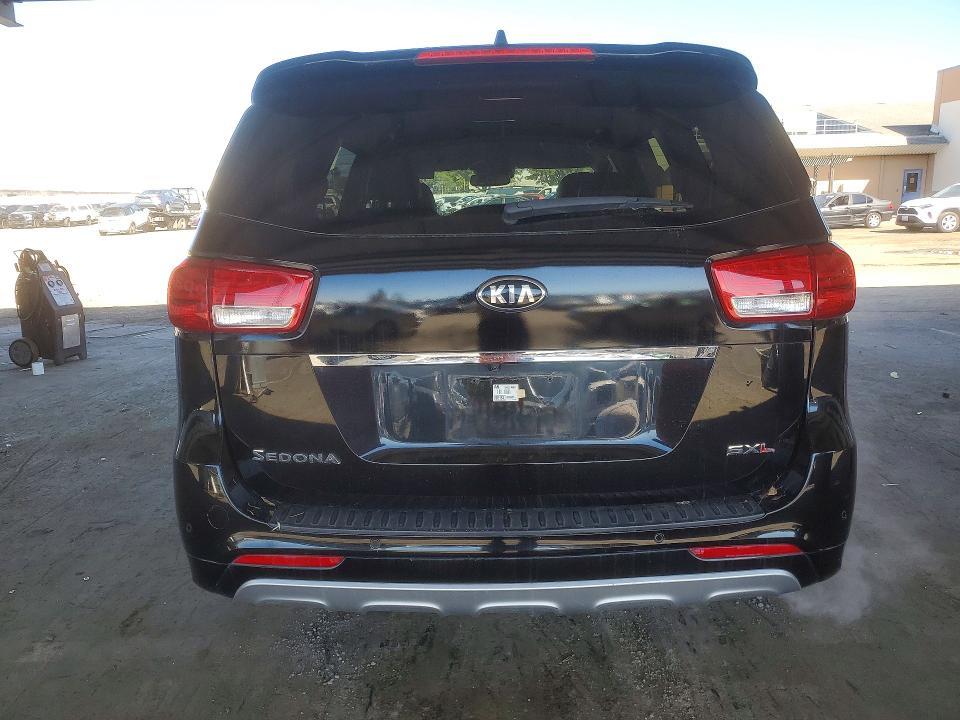 2016 KIA Sedona Limited