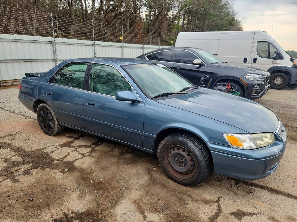2001 Toyota Camry le