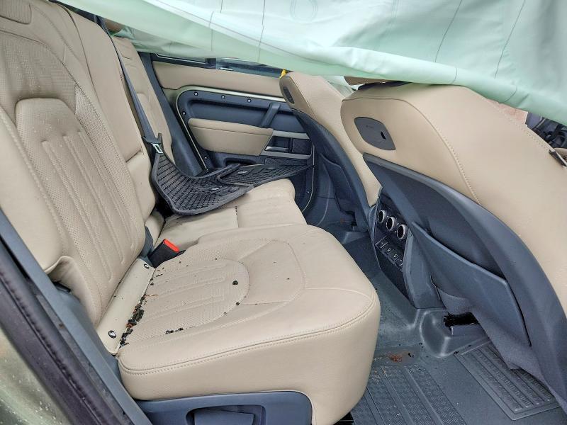 2022 Land Rover Defender 110 se