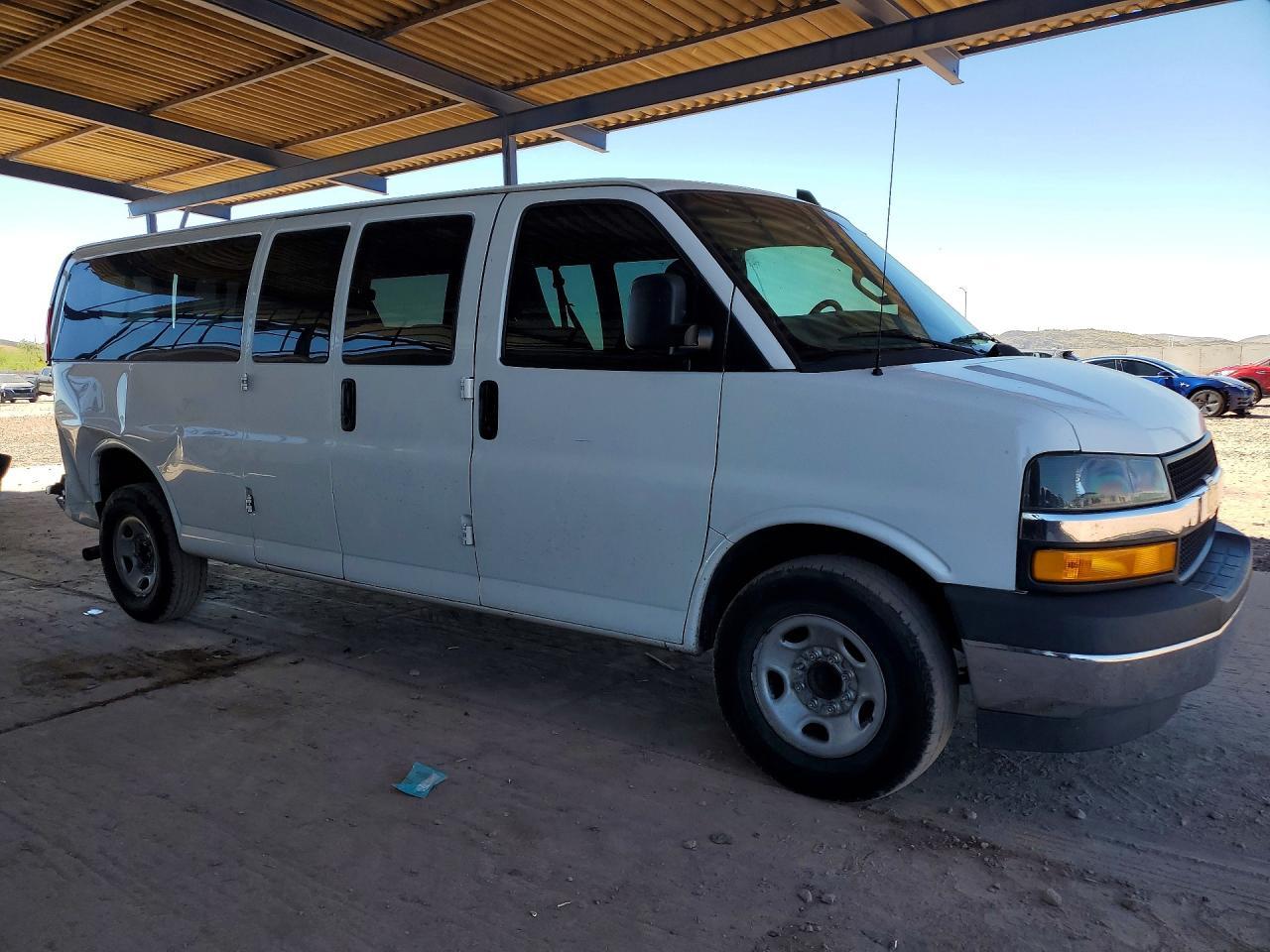 2017 Chevrolet Express G3500 LT