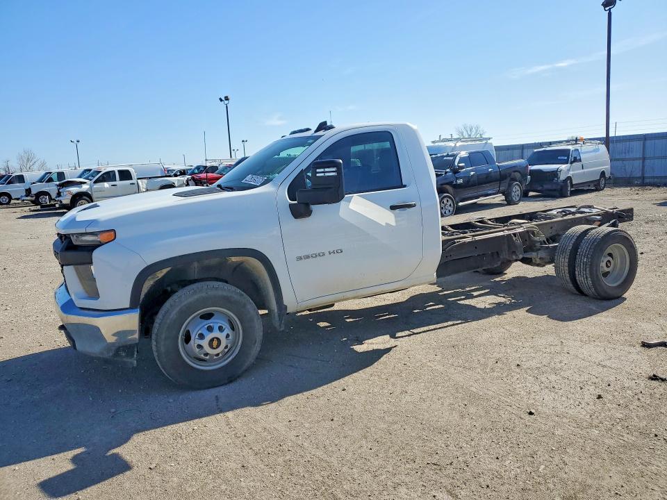 2022 Chevrolet Silverado HD Truck Cab AND Chassis