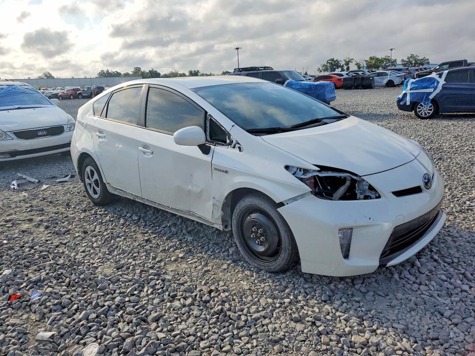 2014 Toyota Prius two