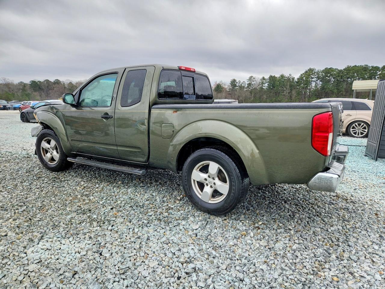 2005 Nissan Frontier SE