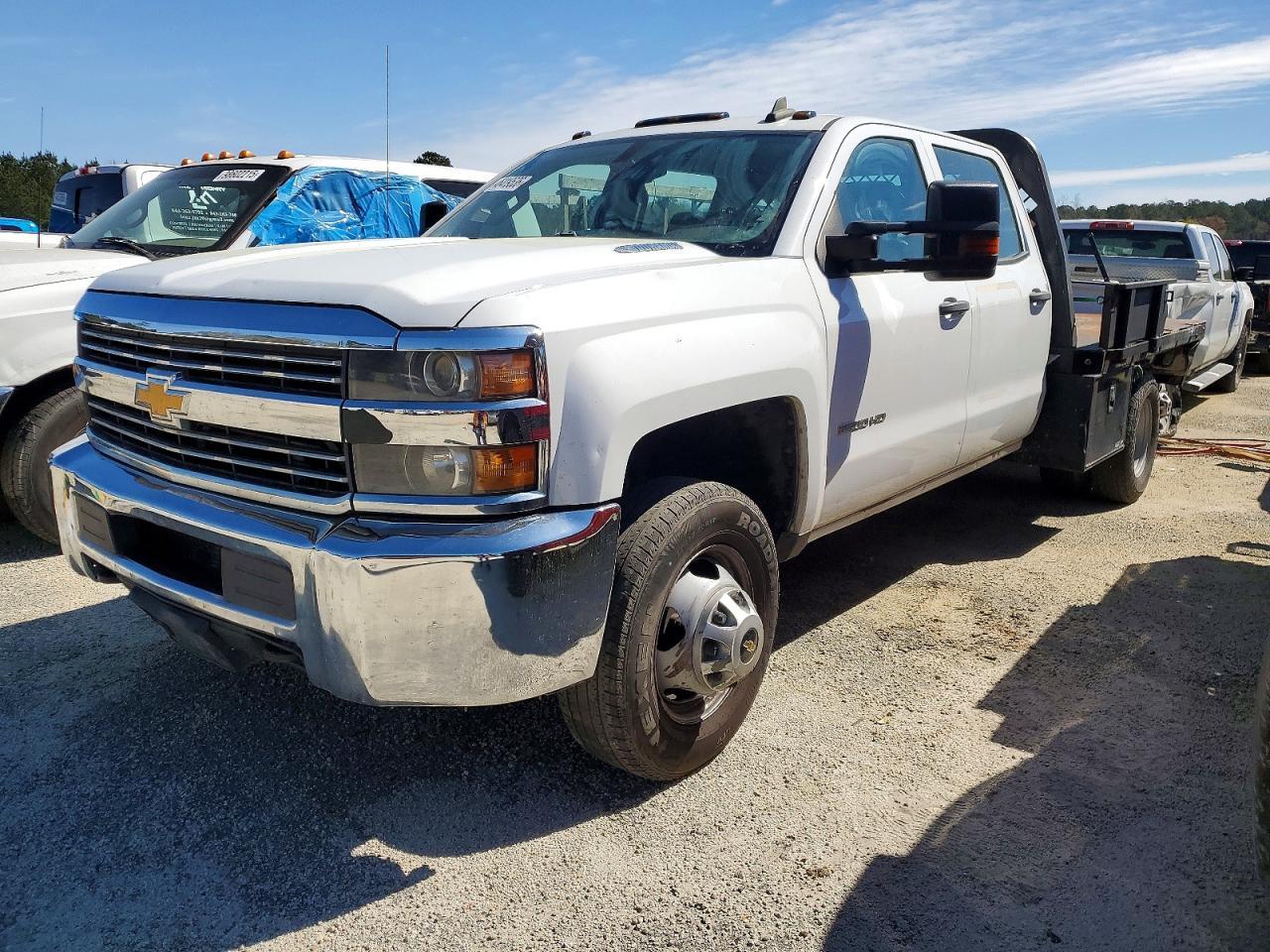 2016 Chev Rolet Silverado Flatbed Truck