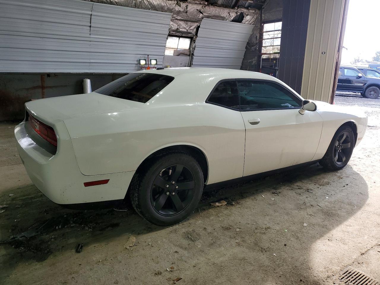 2014 Dodge Challenger sxt