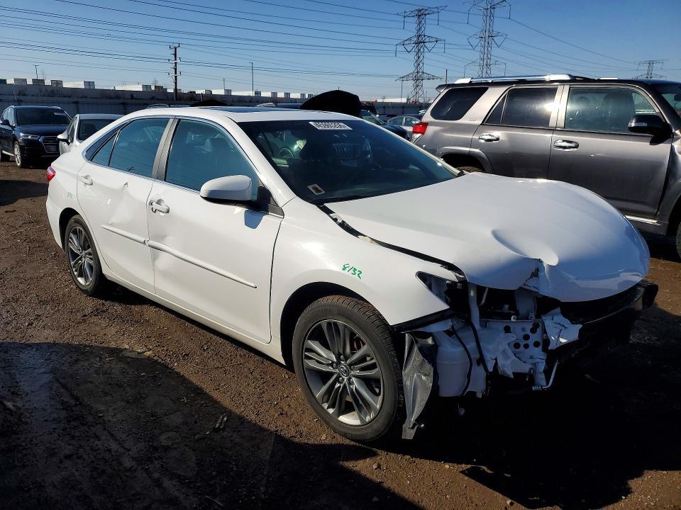 2016 Toyota Camry se
