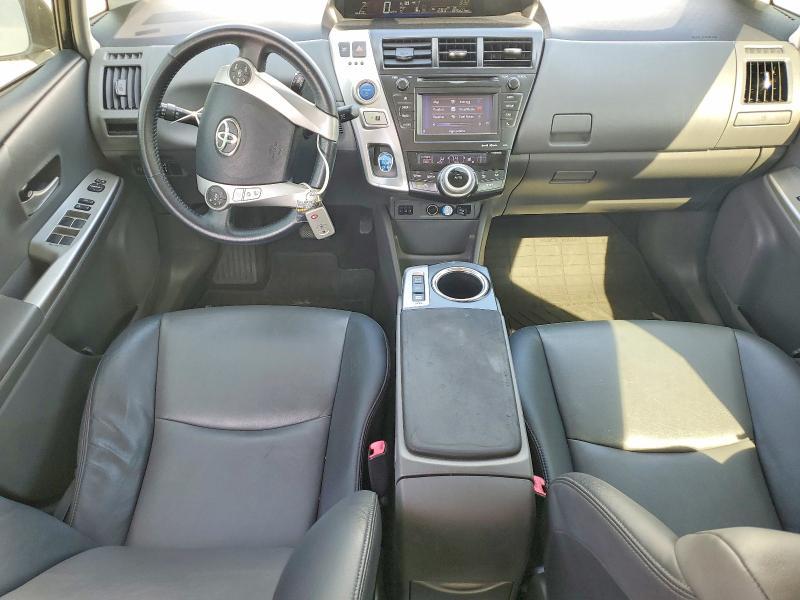 2013 Toyota Prius v Five