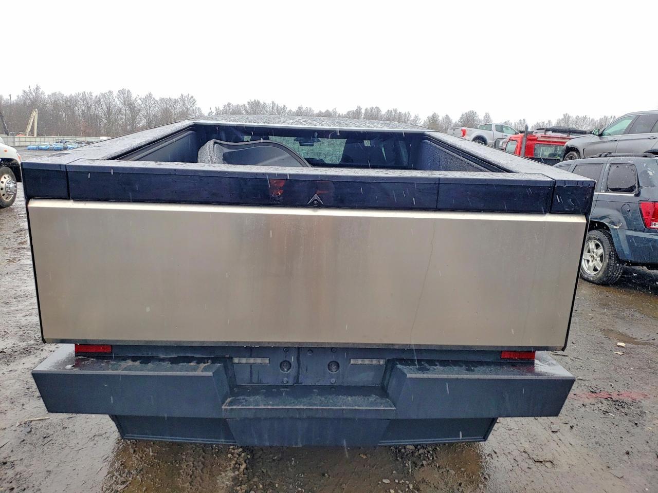 2024 Tesla Cybertruck