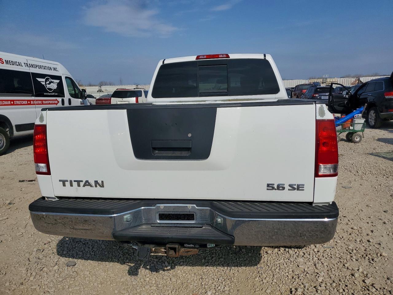 2004 Nissan Titan XE