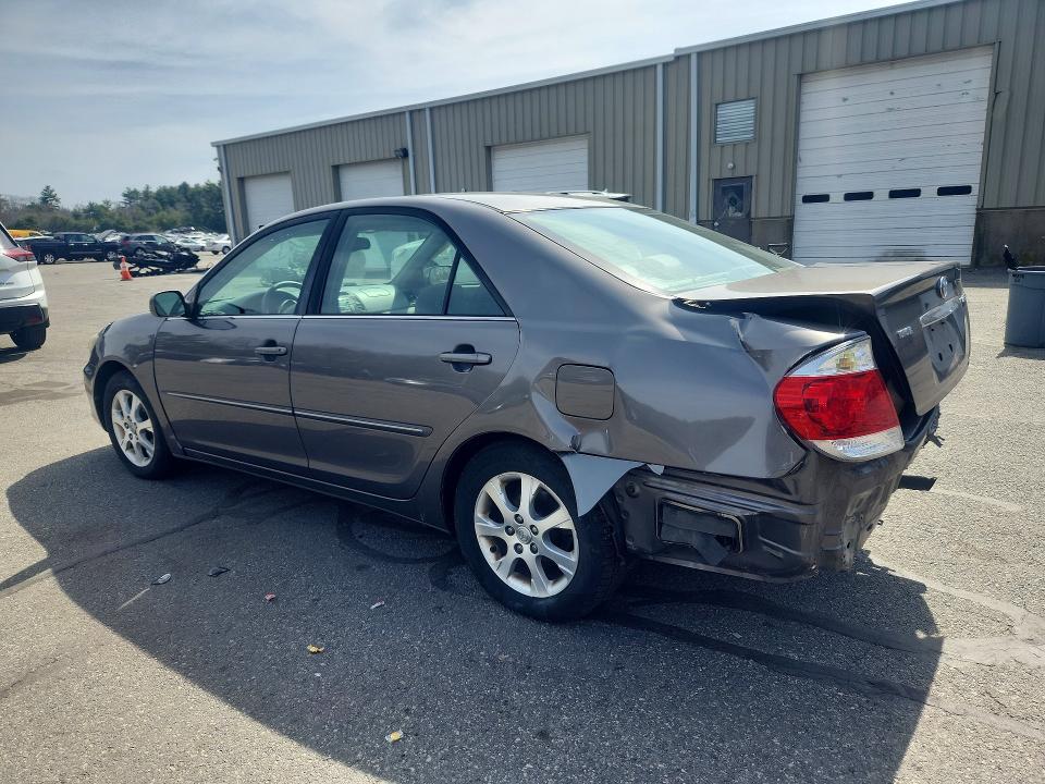 2005 Toyota Camry xle
