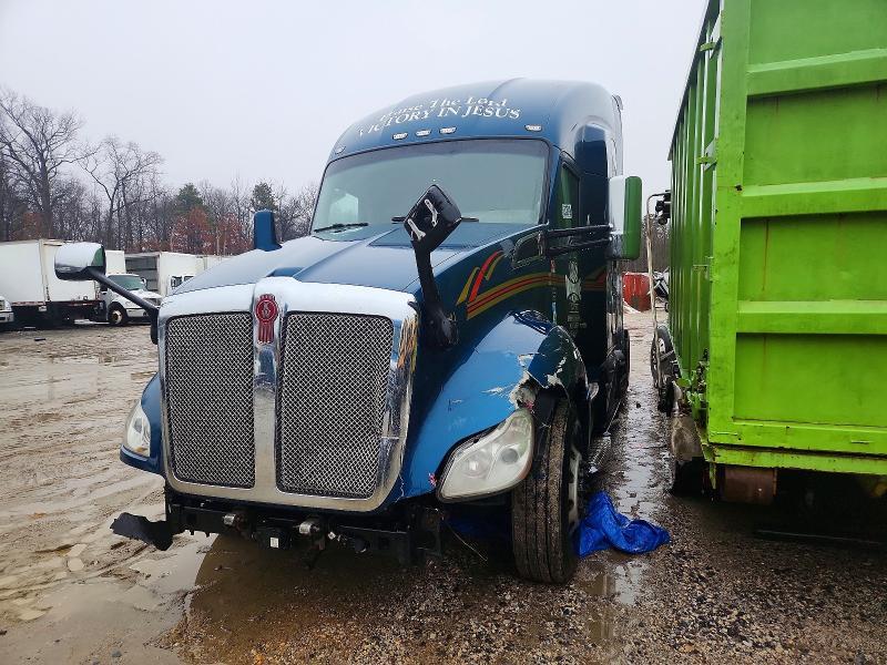 2019 Kenworth T680 Semi Truck