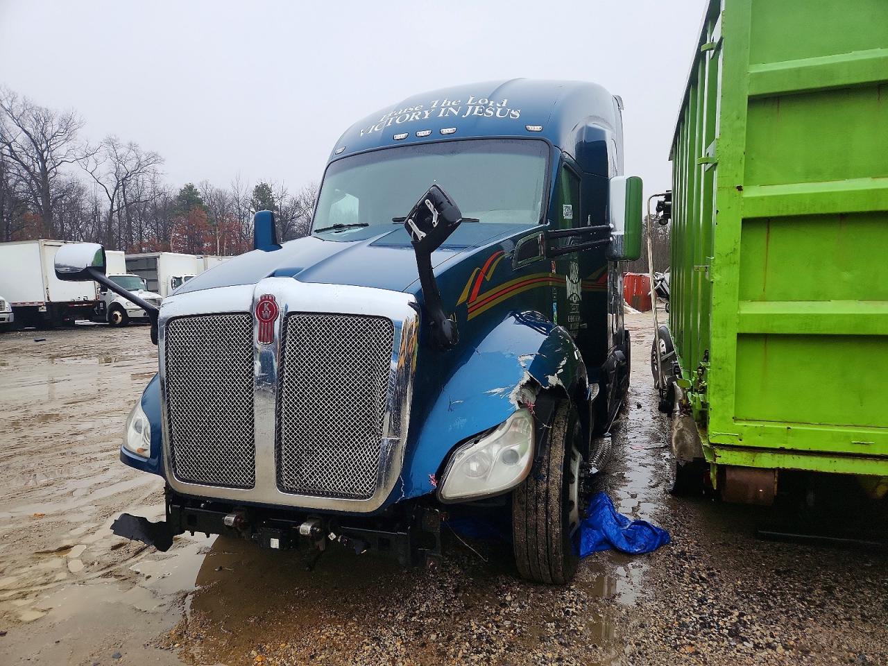 2019 Kenworth T680 Semi Truck