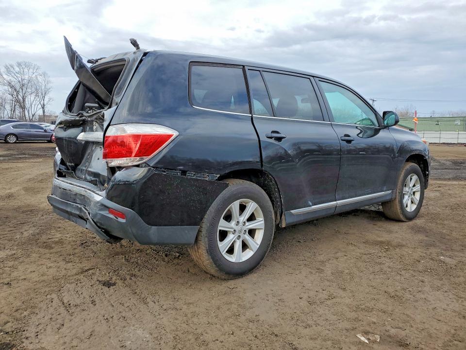 2013 Toyota Highlander Base