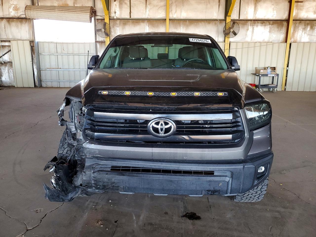 2015 Toyota Tundra SR