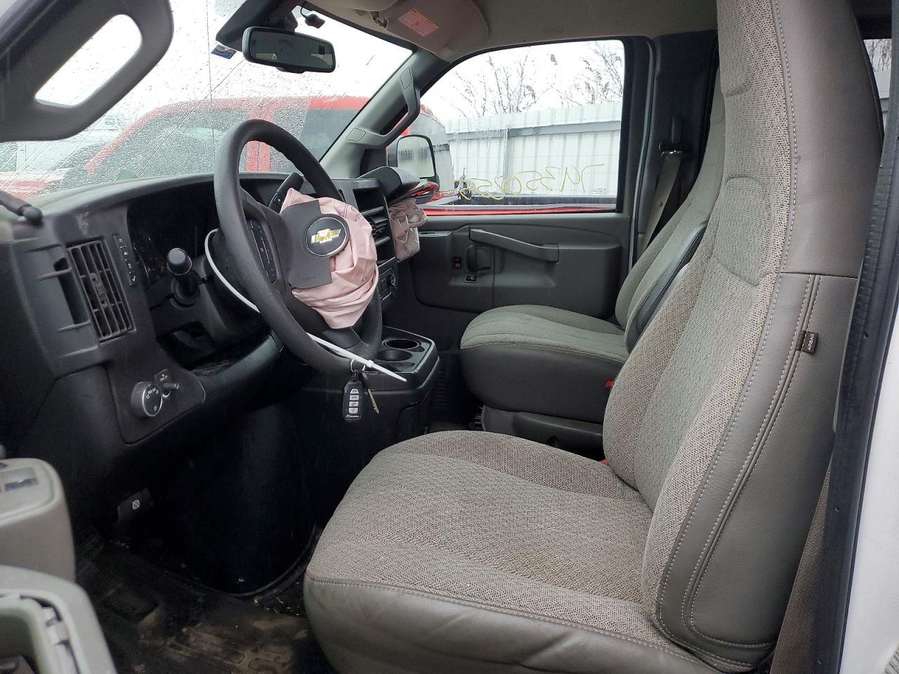 2020 Chevrolet Express G3500 LT