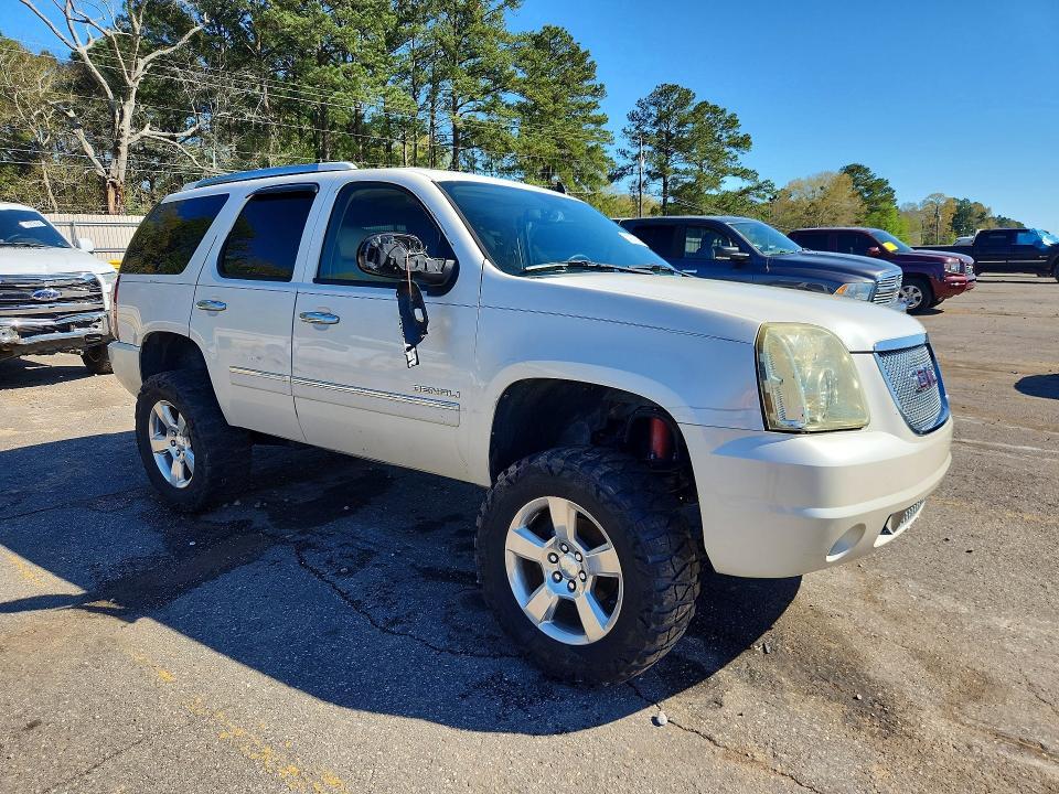 2010 GMC Yukon Denali